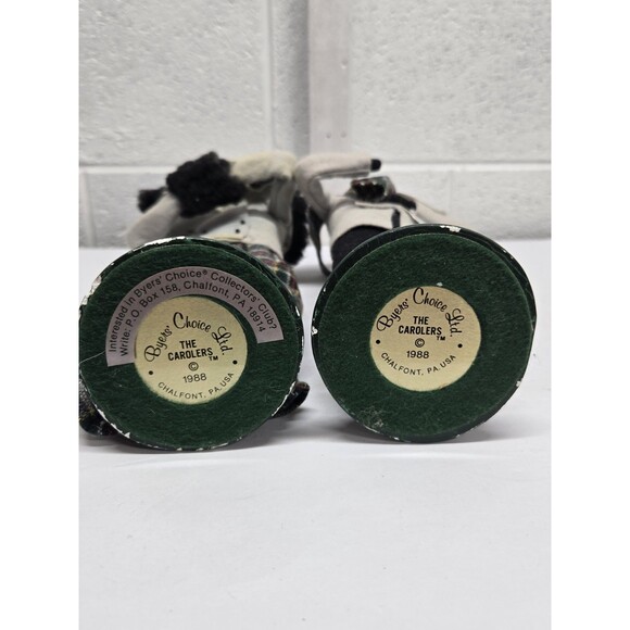 Byers Choice Retired 1988 Woman Caroler DATED/SIGNED Man for free - Picture 13 of 13